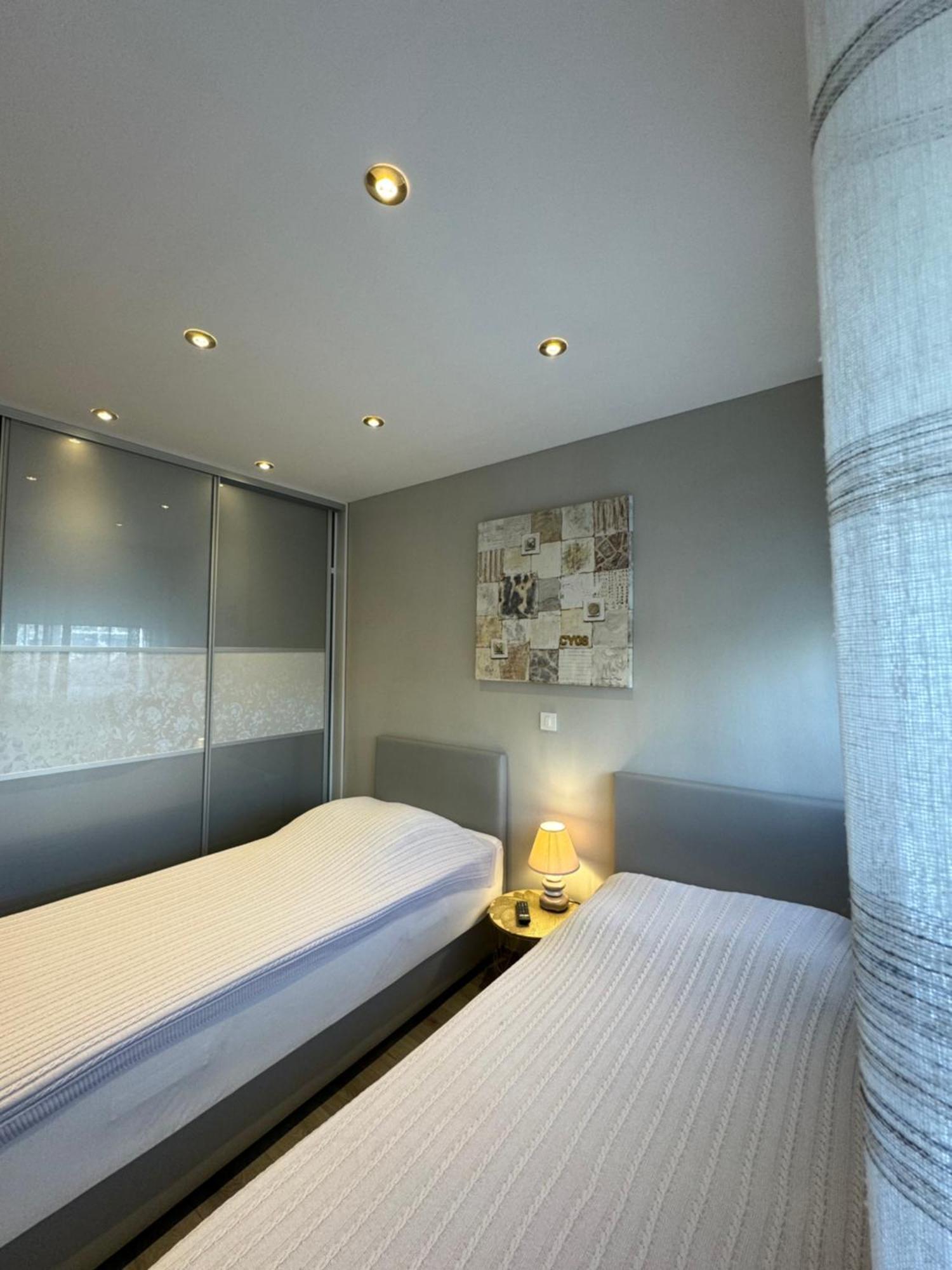 Apartment Astra With Private Parking Split Extérieur photo